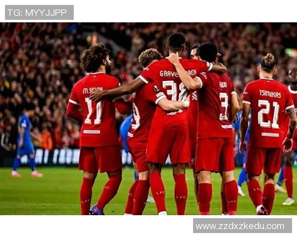 欧联杯精彩对决拜仁逆袭利物浦6比2神扑引发争议判罚全场沸腾